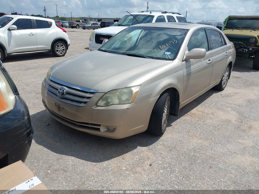 2005 Toyota Avalon, Normal Wear & Tear, IAAI, VIN 4T1BK36BX5U017168 — photo 2