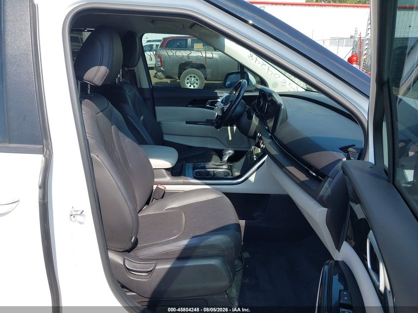 2022 KIA CARNIVAL MPV auction photo 5