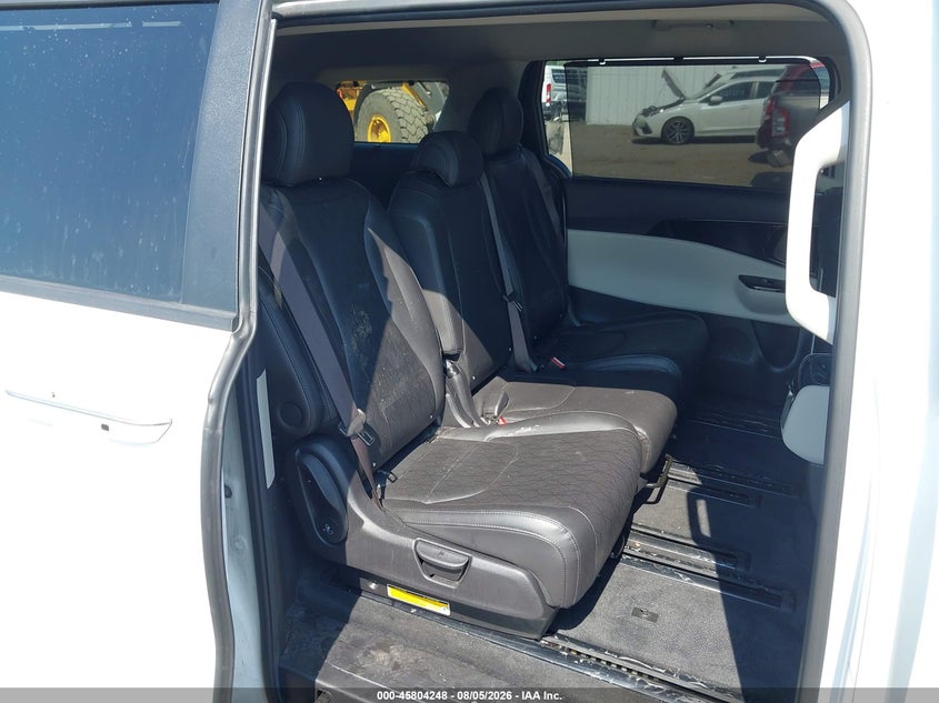 2022 KIA CARNIVAL MPV auction photo 8