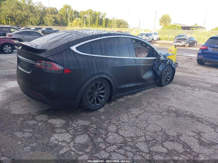 2017 TESLA MODEL X auction photo 4
