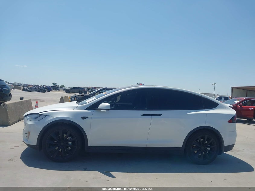 TESLA MODEL X - zdjęcie 14