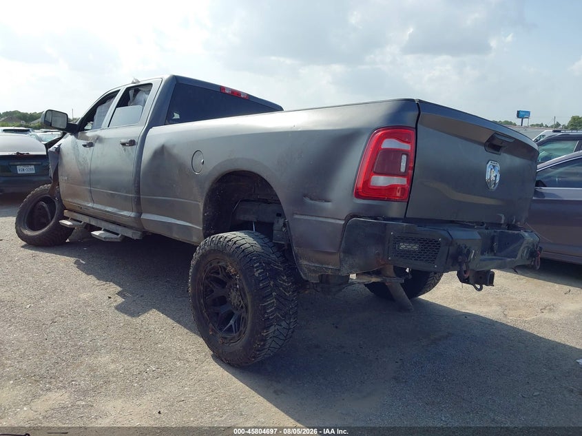 Vin: 3c6ur5hlxng335859, lot: 46303543, ram 2500 tradesman  4x4 8' box 20223
