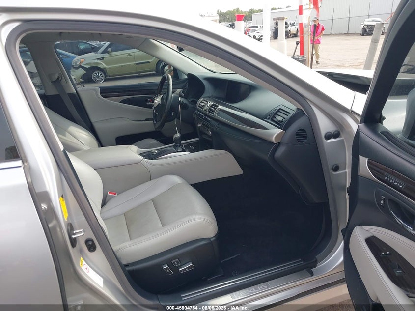 2014 LEXUS LS 460 auction photo 5