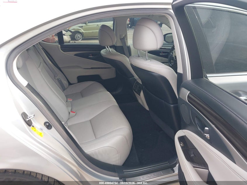 2014 LEXUS LS 460 auction photo 8