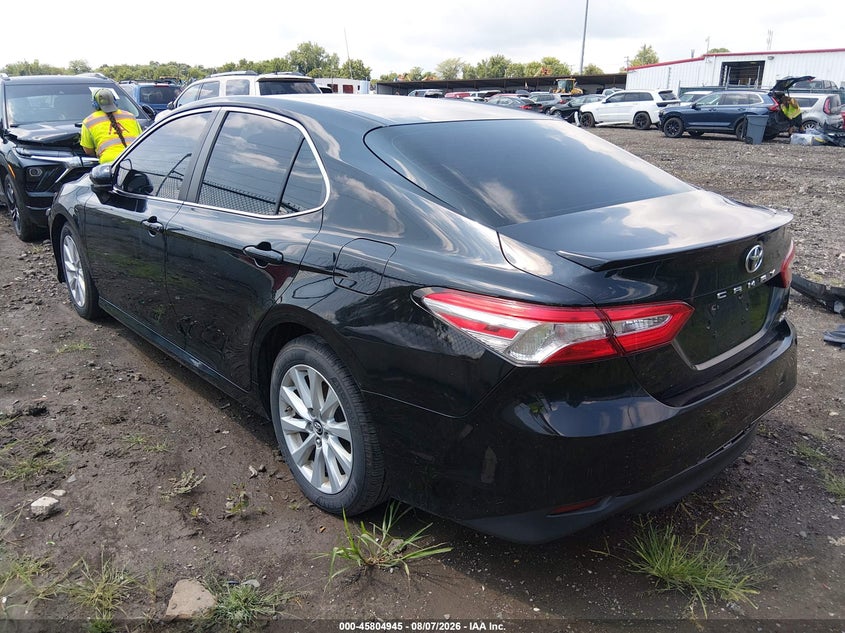 Vin: 4t1b11hk8ju615113, lot: 46303791, toyota camry le 20183