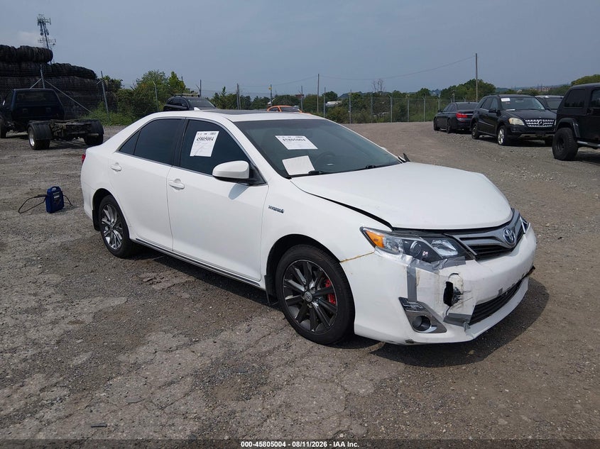 2014 TOYOTA CAMRY HYBRID auction photo 1
