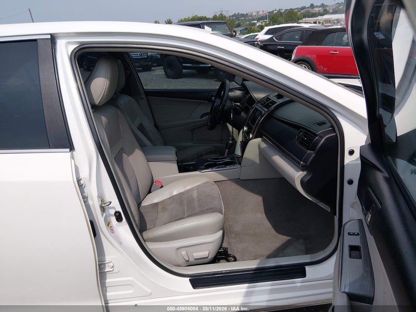 2014 TOYOTA CAMRY HYBRID auction photo 5