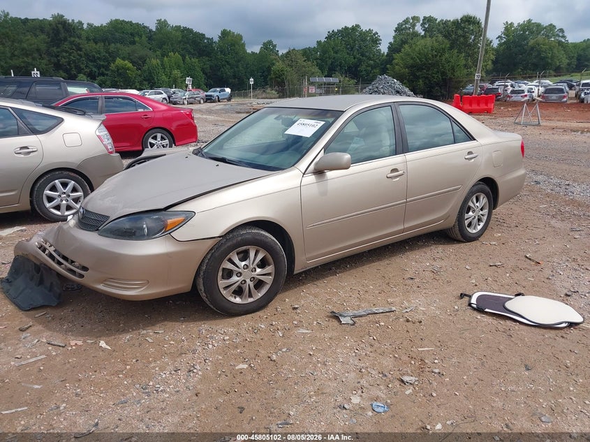 2002 Toyota Camry, Front End, IAAI, VIN 4T1BE32K22U106211 — photo 2