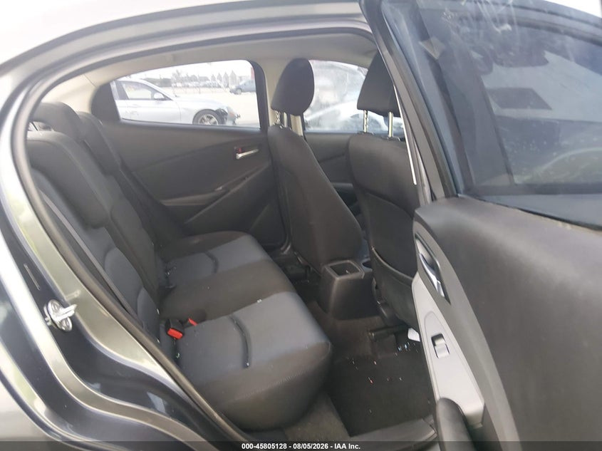 2016 SCION IA auction photo 8