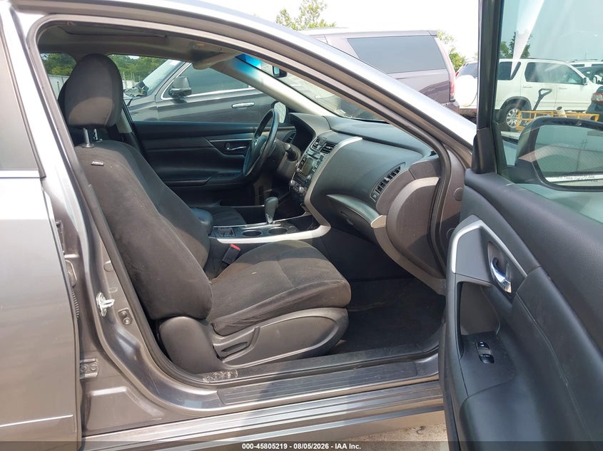 2015 NISSAN ALTIMA auction photo 5