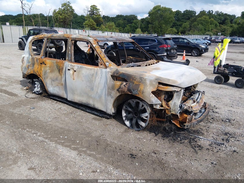 2014 INFINITI QX80 auction photo 1