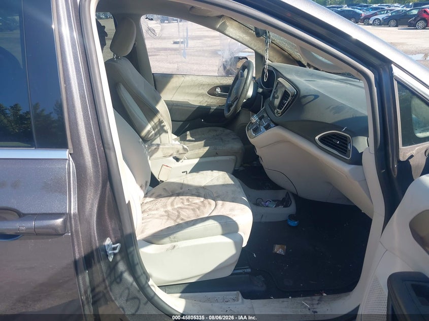 CHRYSLER PACIFICA 2017 VIN 2C4RC1DG5HR654067