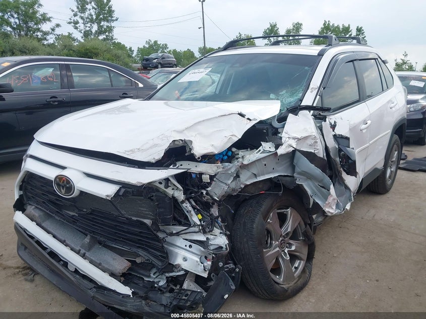 Vin: 2t3p1rfv8rc435121, lot: 46304253, toyota rav4 xle 20242