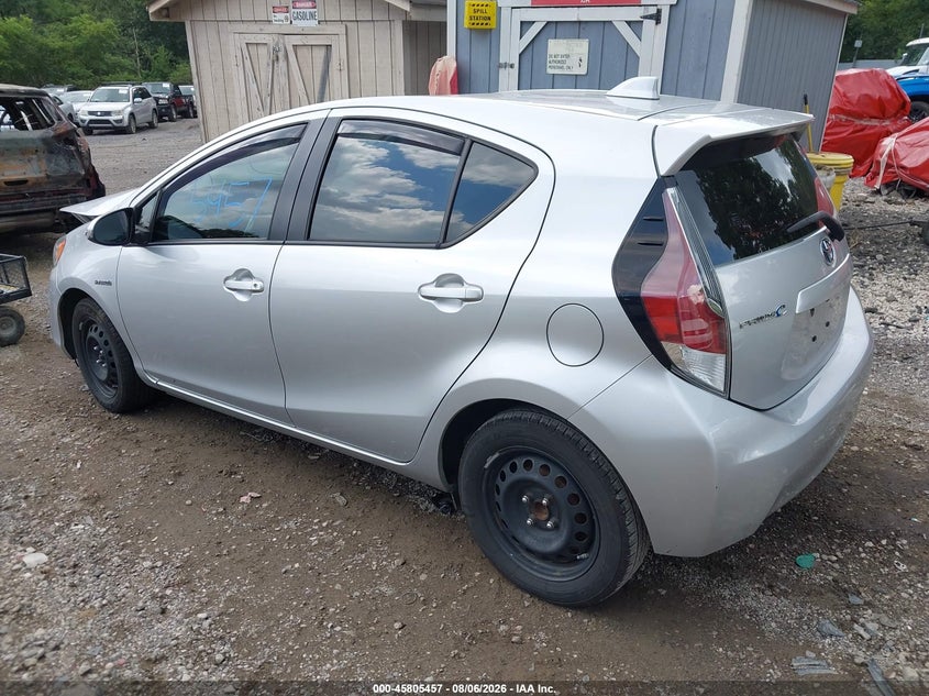Vin: jtdkdtb31f1583610, lot: 46304303, toyota prius c two 20153