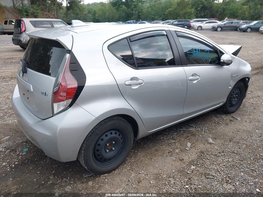 Vin: jtdkdtb31f1583610, lot: 46304303, toyota prius c two 20154