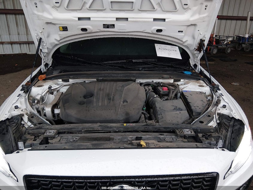 2024 VOLVO S60 B5 PLUS DARK THEME · Фото 10
