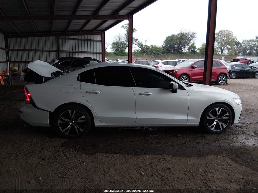 2024 VOLVO S60 B5 PLUS DARK THEME · Фото 14