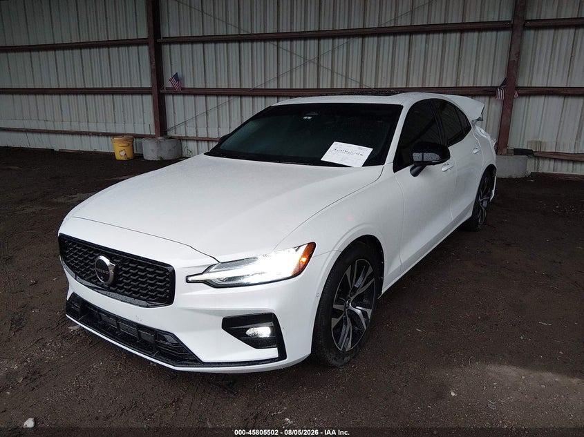 2024 VOLVO S60 B5 PLUS DARK THEME · Фото 2
