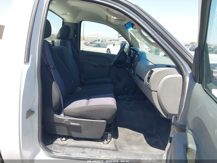 2011 CHEVROLET SILVERADO TRUCK 6.0L V-8 VVT, 360HP