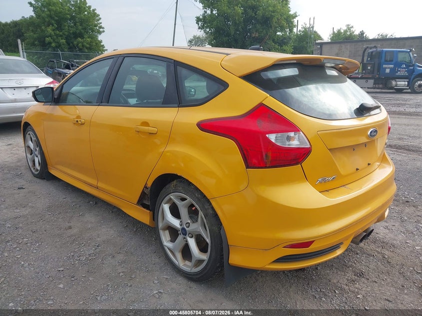 Vin: 1fadp3l98dl208615, lot: 46304550, ford focus st 20133