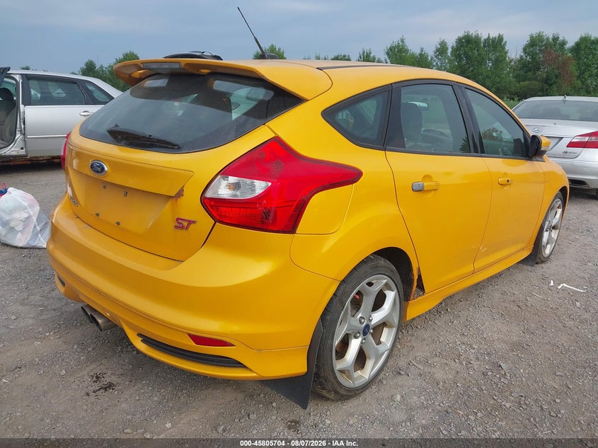 Vin: 1fadp3l98dl208615, lot: 46304550, ford focus st 20134