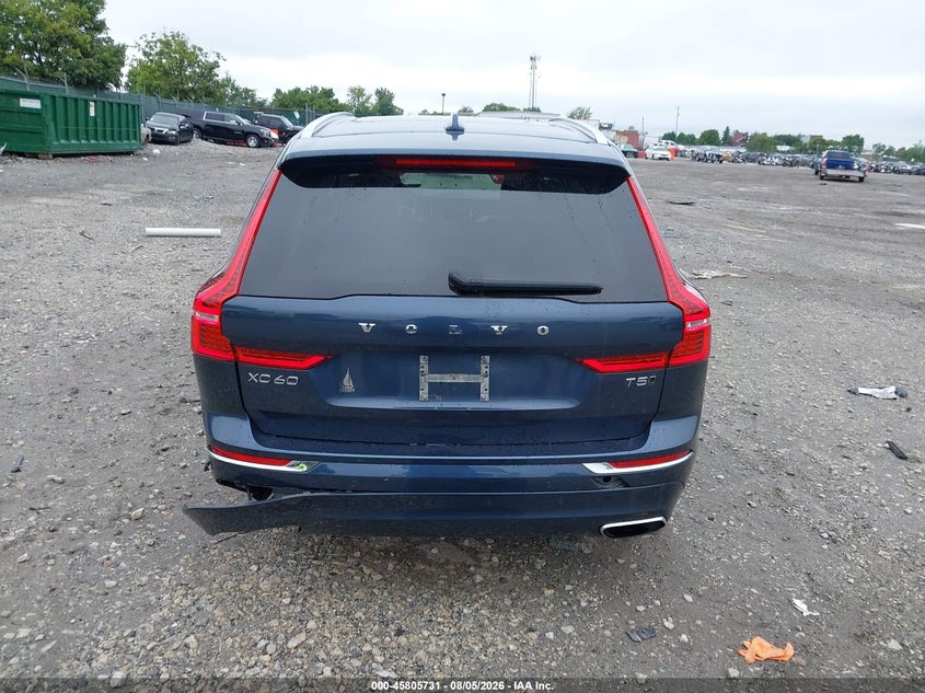 VOLVO XC60 - zdjęcie 17