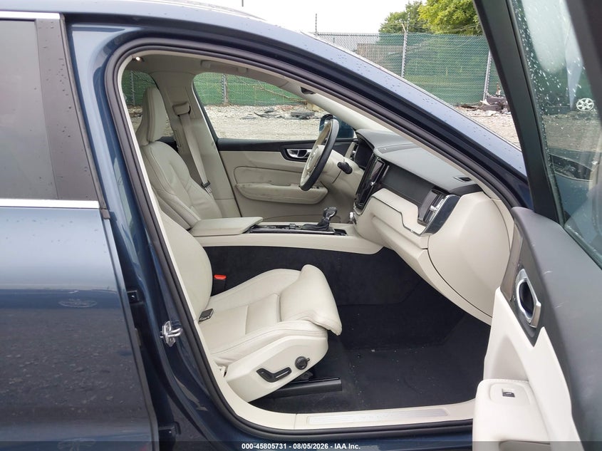 VOLVO XC60 - zdjęcie 5