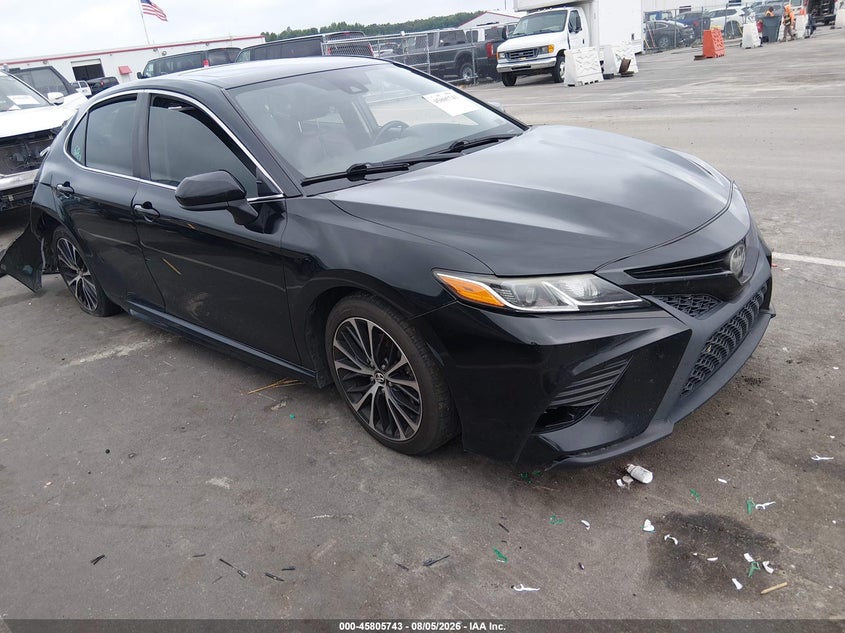 TOYOTA CAMRY - zdjęcie 1