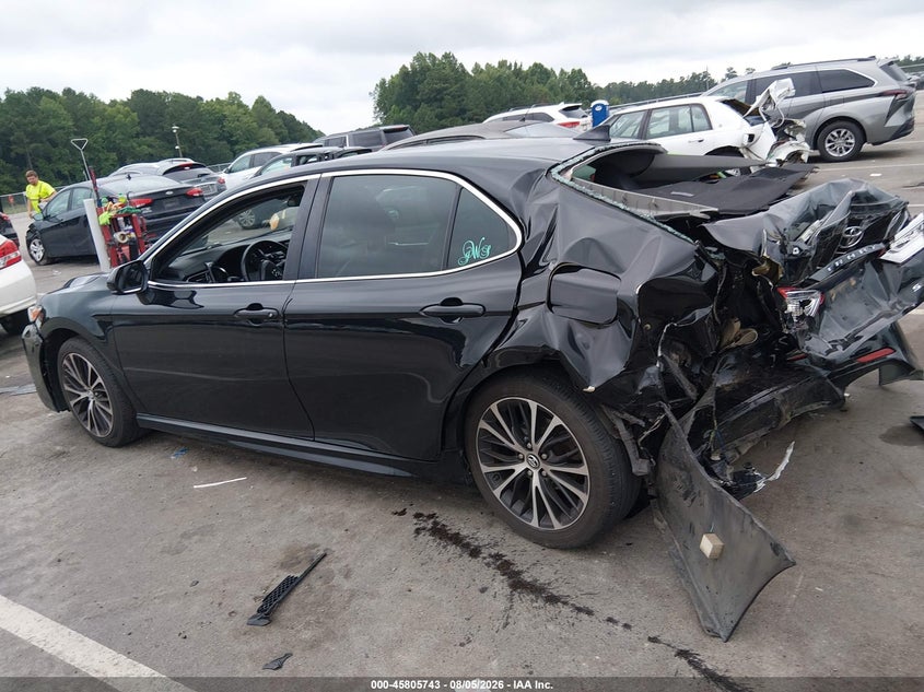 TOYOTA CAMRY - zdjęcie 14