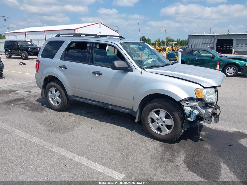 Vin: 1fmcu9dg7bkc61111, lot: 46304657, ford escape xlt 2011 img_1