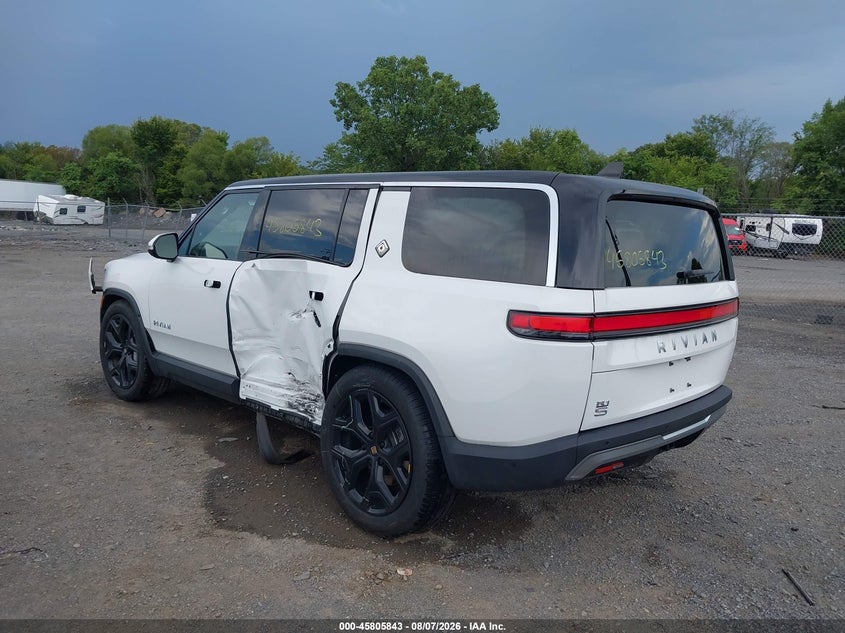 2024 RIVIAN R1S auction photo 3