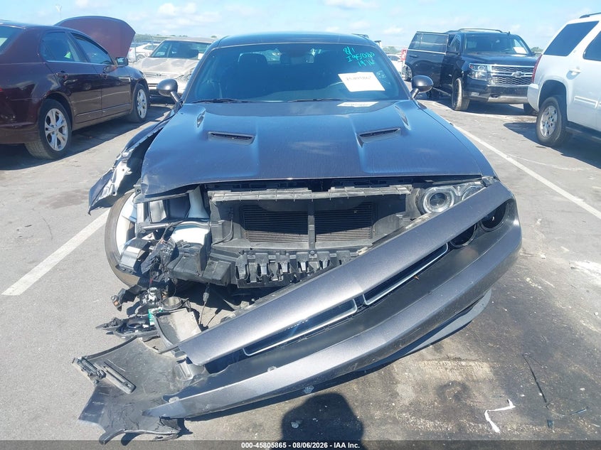 DODGE CHALLENGER - zdjęcie 12
