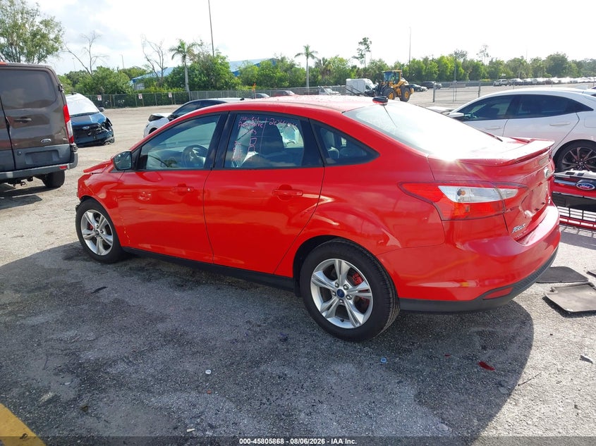 Vin: 1fahp3f2xcl408149, lot: 46304714, ford focus se 20123