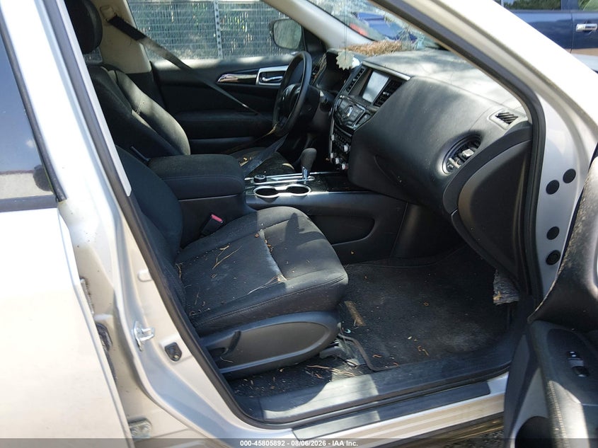 2017 NISSAN PATHFINDER auction photo 5