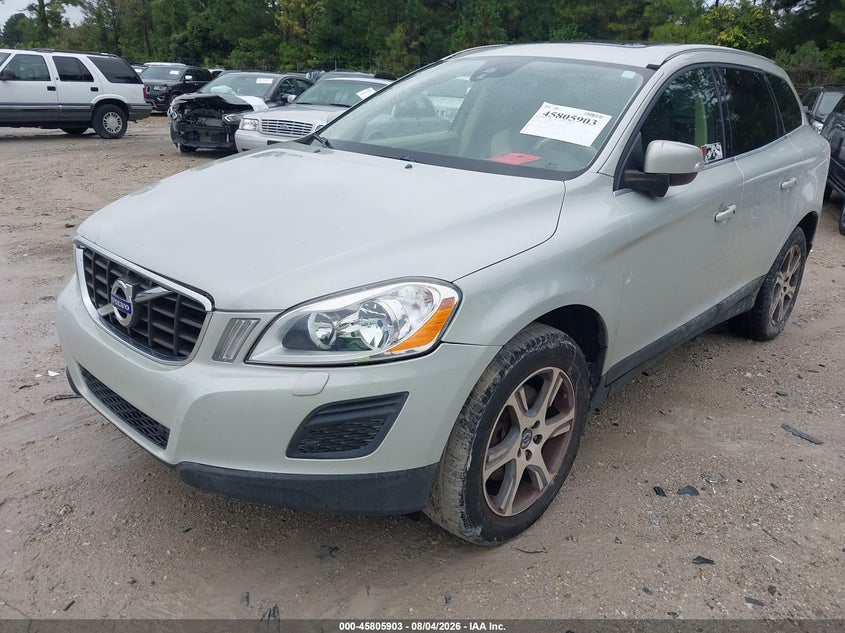 2013 VOLVO XC60 auction photo 6
