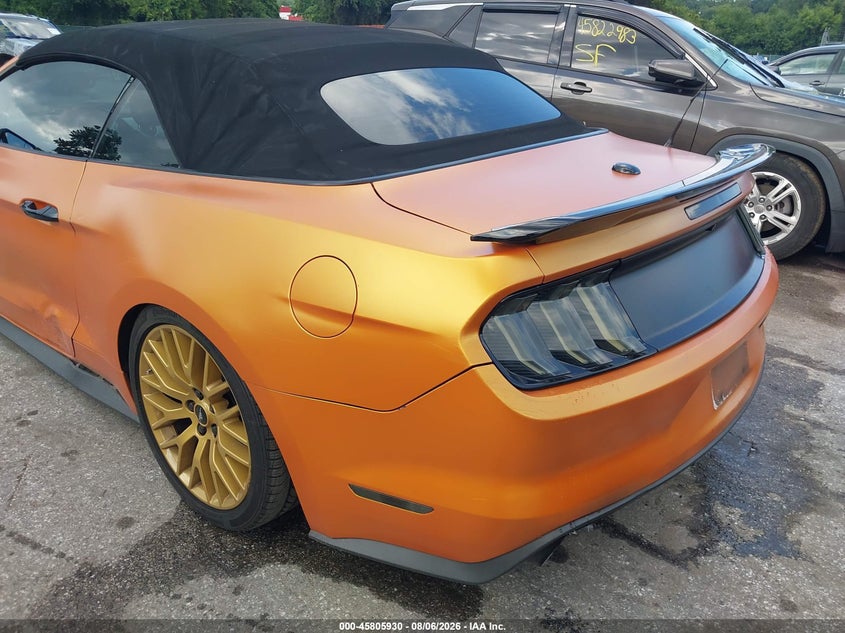 FORD MUSTANG - zdjęcie 19