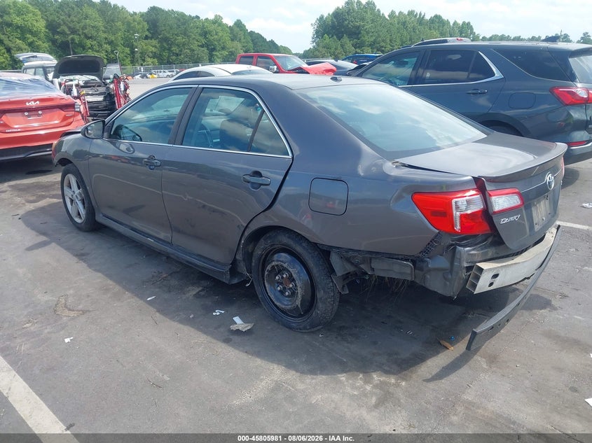 2014 TOYOTA CAMRY auction photo 3