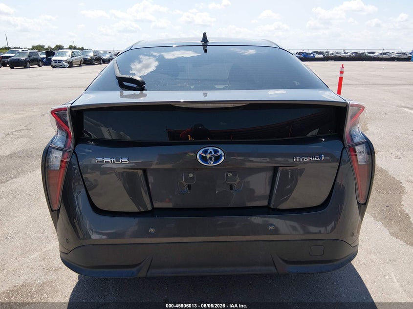 TOYOTA PRIUS - zdjęcie 17
