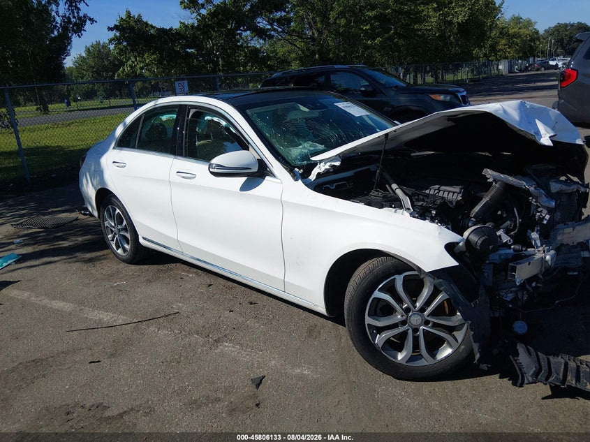 Vin: wddwf4kb6gr133372, lot: 46304979, mercedes-benz c 300 4matic 2016 img_1