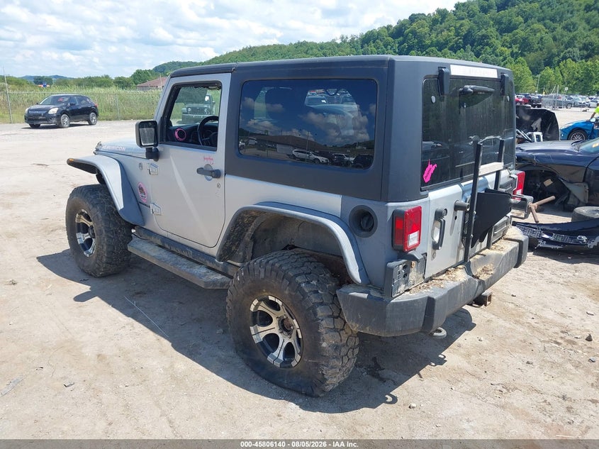 Vin: 1j4ba6d17bl520610, lot: 46304986, jeep wrangler rubicon 20113