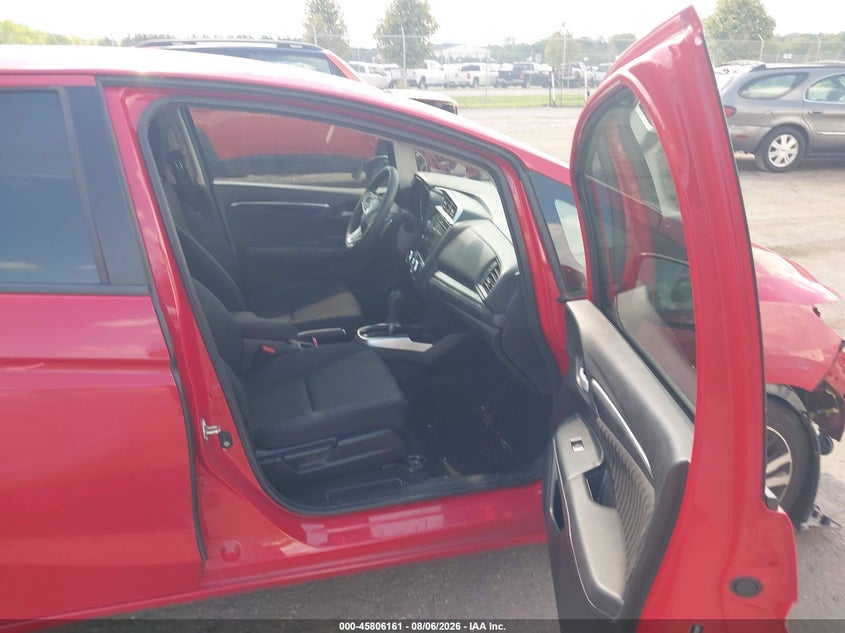 2019 HONDA FIT auction photo 5
