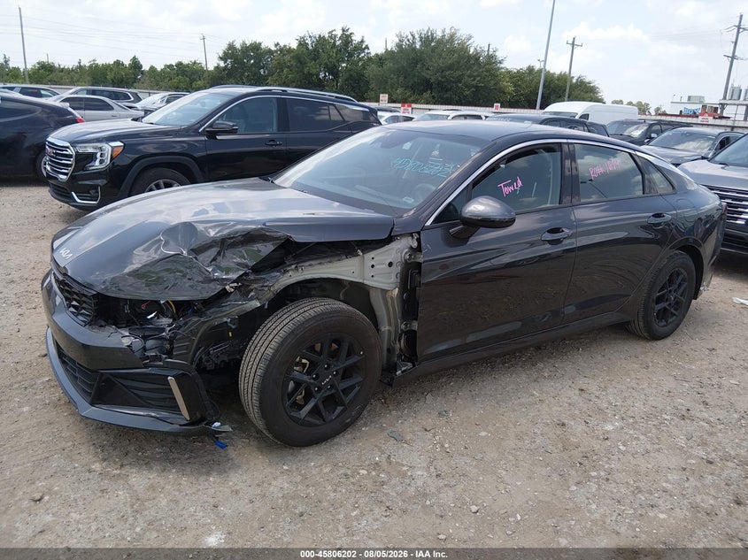 Vin: knag24j7xt5458080, lot: 46305048, kia k5 lxs fwd 20262