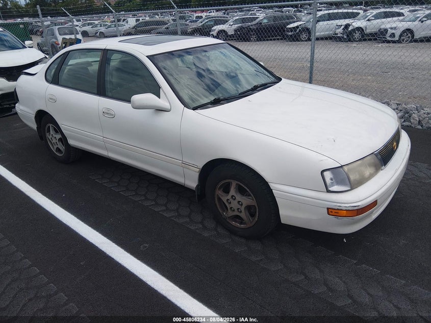 1997 TOYOTA AVALON auction photo 1