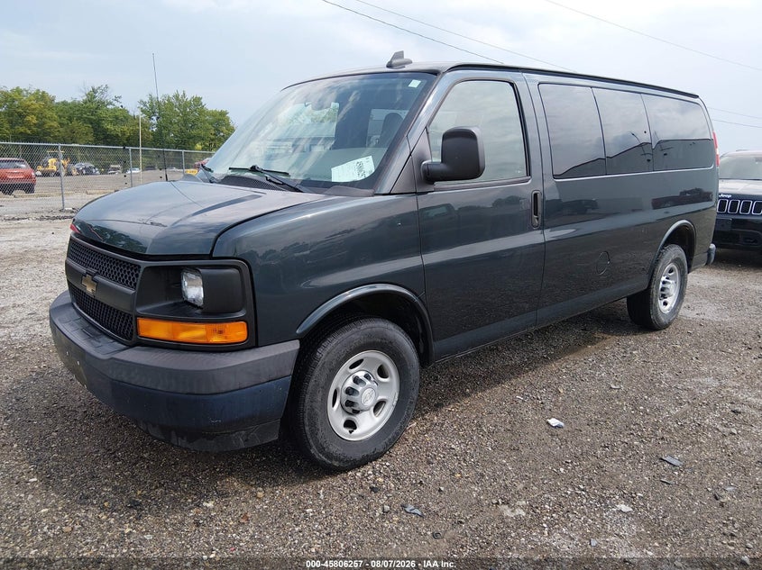2017 CHEVROLET EXPRESS 2500 auction photo 2