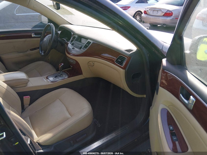 2013 HYUNDAI GENESIS auction photo 5