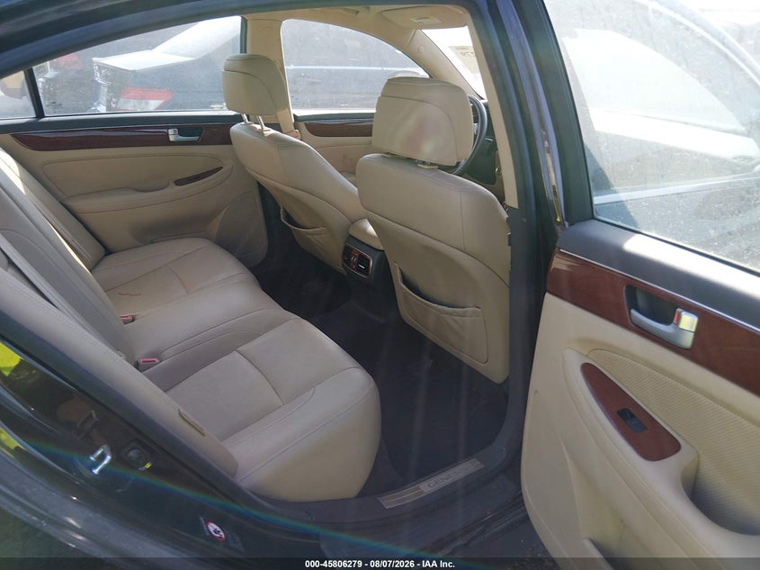 2013 HYUNDAI GENESIS auction photo 8