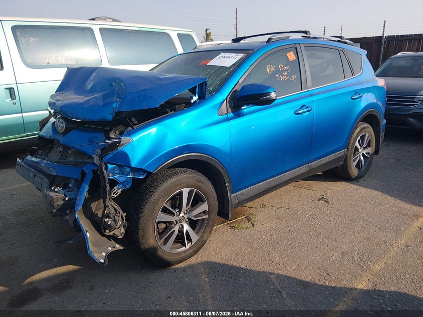 Vin: jtmrfrev0jj186858, lot: 46305157, toyota rav4 xle 20182