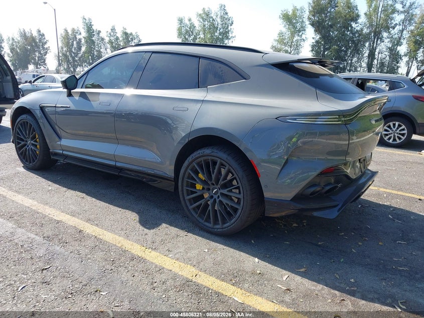 2023 ASTON MARTIN DBX auction photo 3