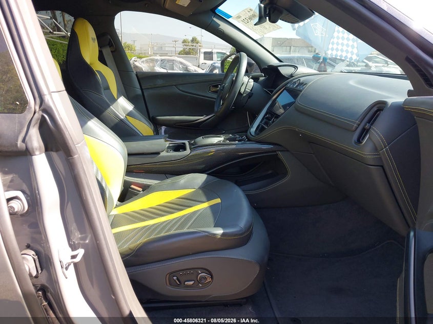 2023 ASTON MARTIN DBX auction photo 5
