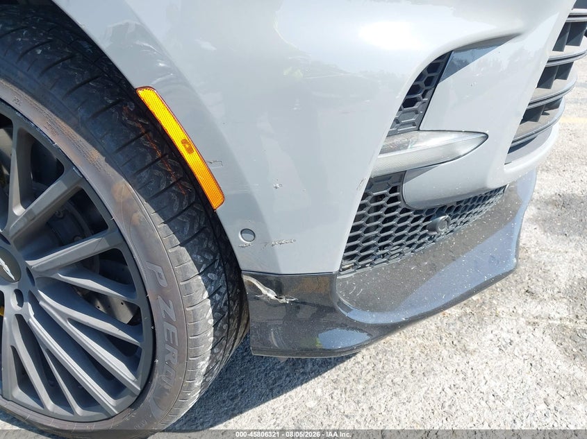 2023 ASTON MARTIN DBX auction photo 6
